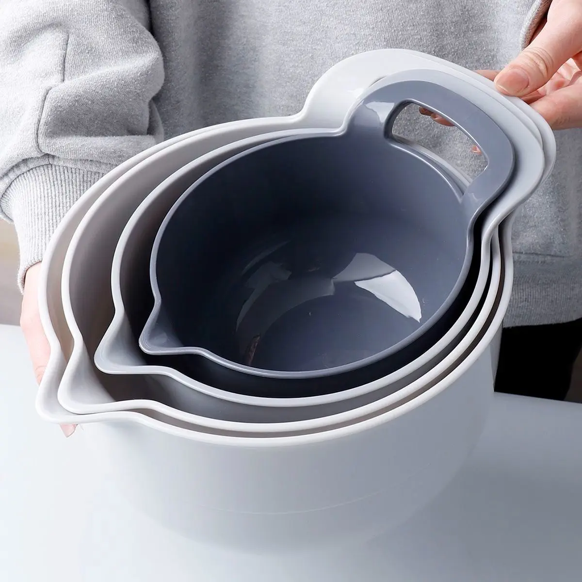 4-Piece PP Material Fruit Basket with Handle, Kitchen Vegetable Salad Bowl Set, Draining Basin, Strainer Set, Essential Kitchen Tools, Vegetable Colander Set