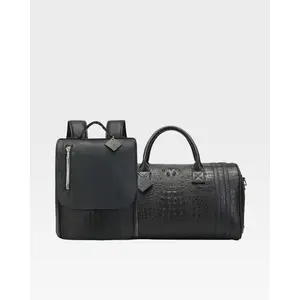 Statement Weekender Travel Set in Black V2