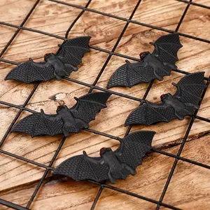 DIY Decorative Prop for Simulated Plastic Bat Ornaments