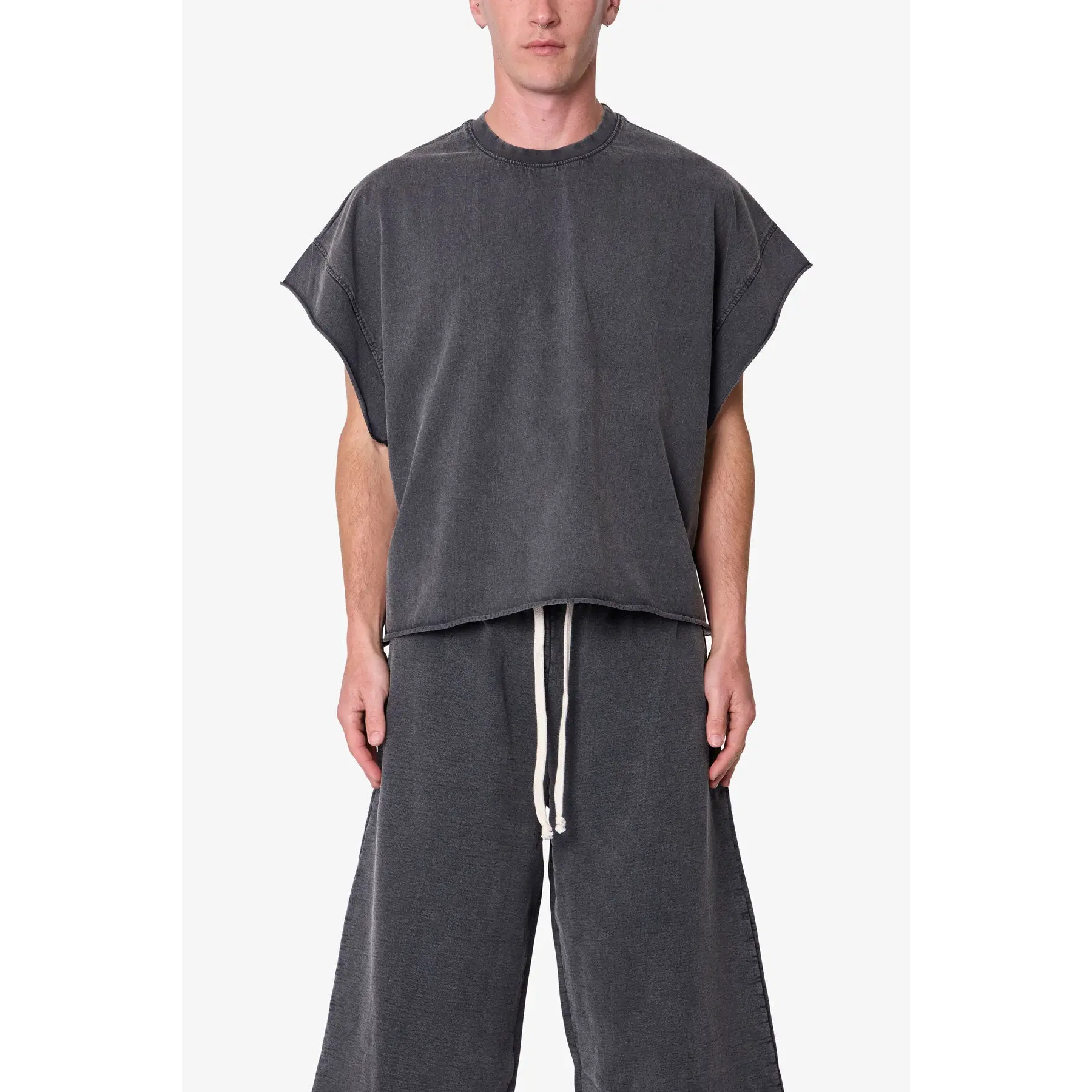 mnml Cut Off Tee
