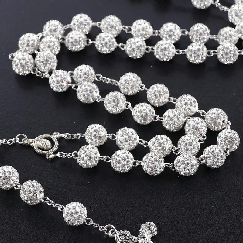 Unisex Alloy Beaded Pendant Necklace - Silver-Tone Christian Style Cross Charm Necklace with Gold-Plated Jesus Charm, Crystal-Set Shine Statement Jewelry, Ideal for Baptism, Women's Daily Wear