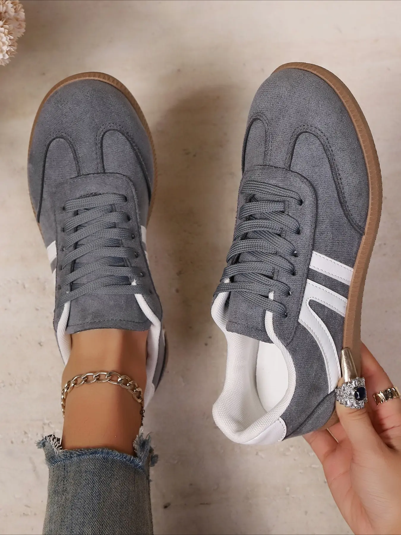 Casual Daily Shoes for Women, Retro Front Lace-up Fashion Round Toe Sports Running Flat Shoes, Athletic Running Shoes, Fashionable Running Shoes, Casual Running Footwear