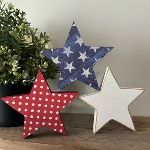 3pcs Patriotic Wooden Star Decor, Home Decor Ornament with American Flag Design, Ideal for Independence Day and Fourth of July Parties, Laser Cut Tabletop Ornament