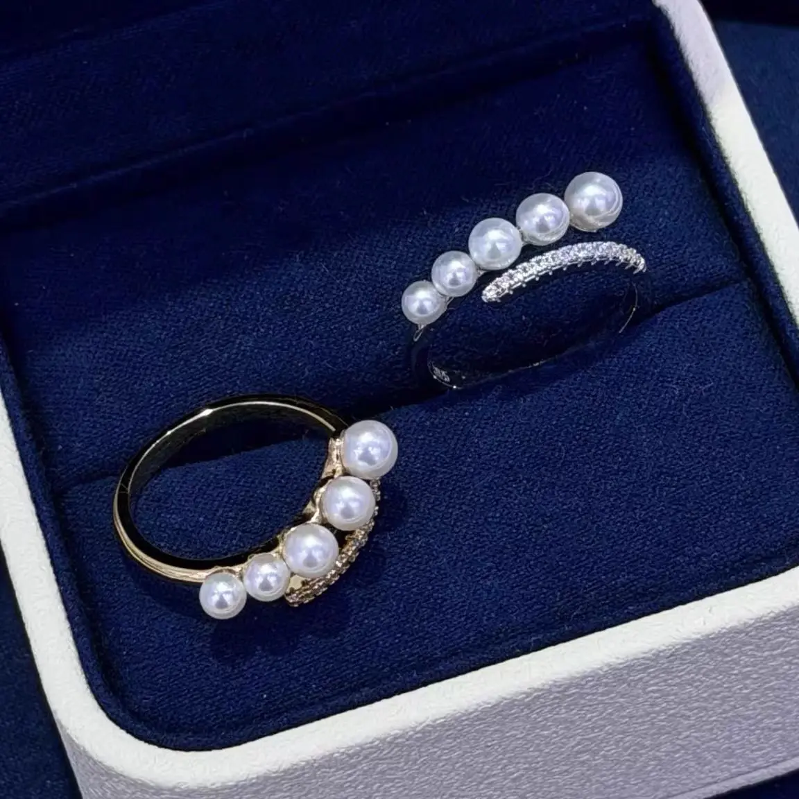 NO.49-Luxury Minimalist Style High-End Diamond and Pearl Ring