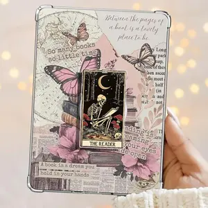 "The Reader" Tarot Card Kindle Insert - Skeleton Reading Book Art, Dark Academia Aesthetic, Witchy Goth E-reader Decor for Bookworms, Soft Material, Pink Soda Graphic, Trendy Gift