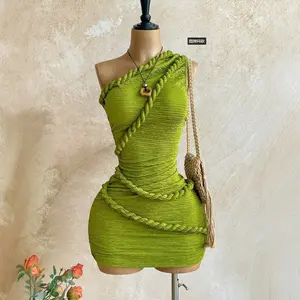 Knitted pleated strapless dress, slimming and flattering, halter neck short dress, a must-have for parties