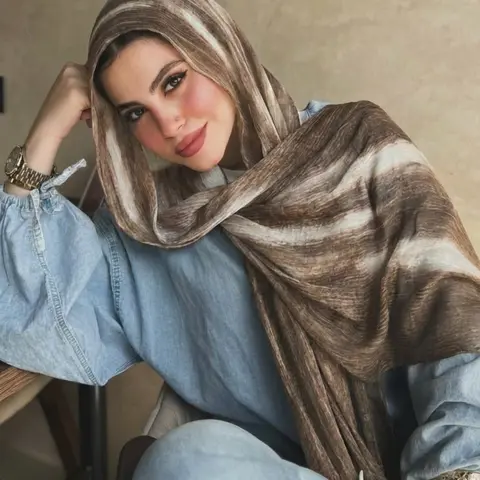 Women's elegant and fashionable, Bohemian style rainbow Casual headscarf hijab casual and fashionable versatile 70 * 180cm new shawl, suitable for beach vacations, daily wear with skirts, ideal gift for Valentine's Day