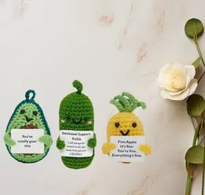 3 Pcs Cute knitted  Dolls ,Handmade Emotional Support Crocheted  Gifts Doll,  Fun Stress Relief Toys Creative Knitted Dolls With Positive Affirmation Cards Ideal For Home, Office & Travel