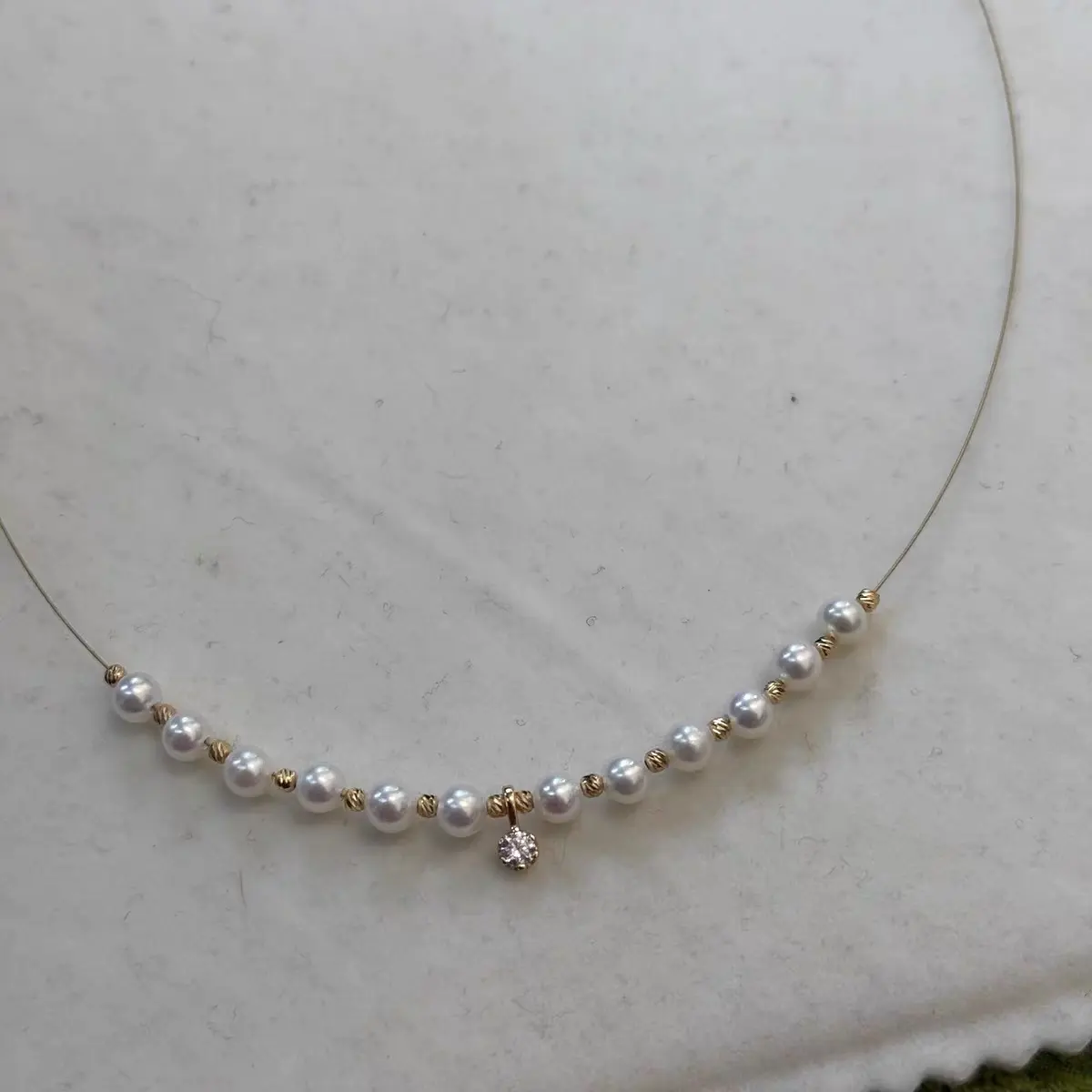 NO.46-Pearl necklace - elegant and exclusive design for women, for the niche market.