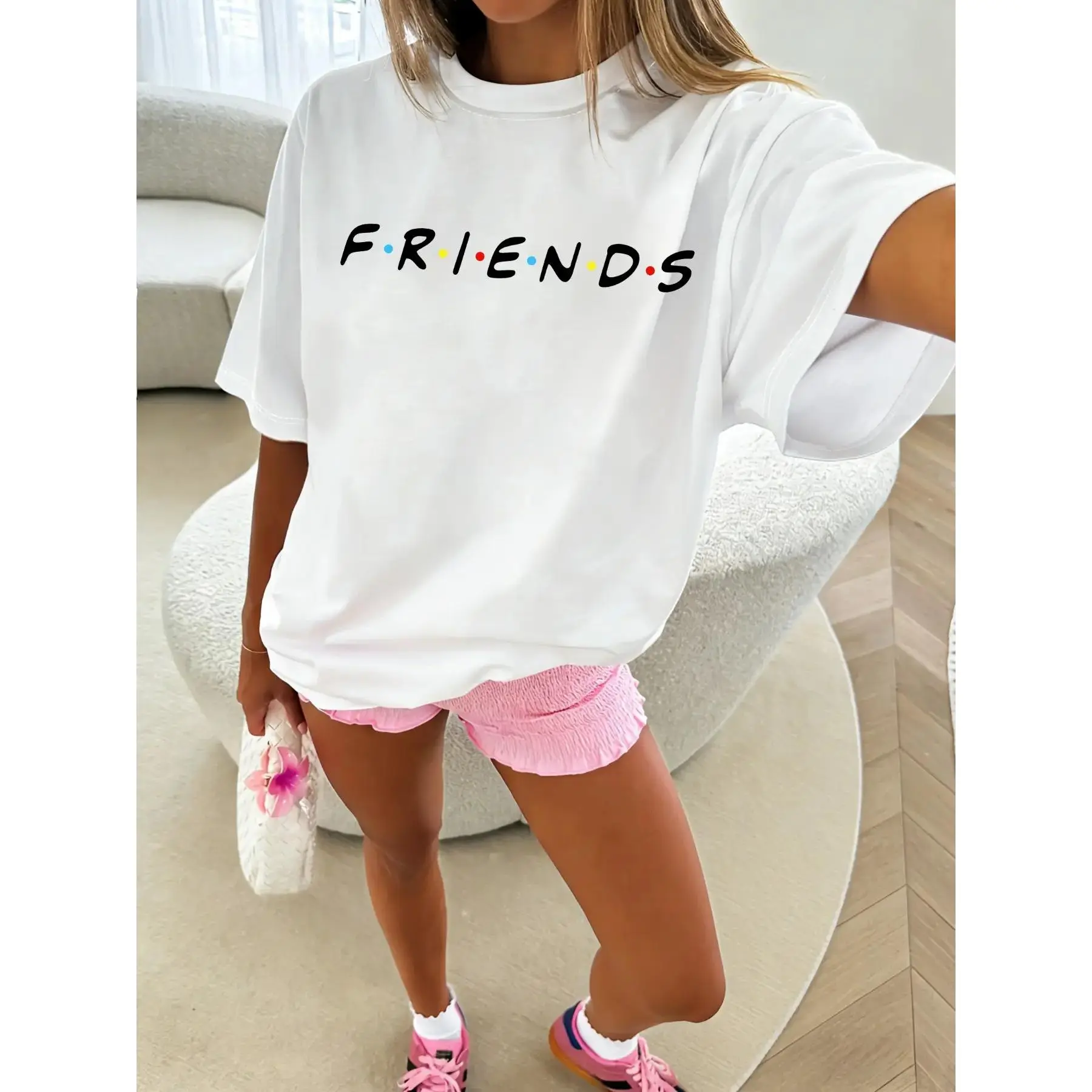 Women's 90s Retro Friends Letter Printed Tee, Loose-Fitting Short Sleeve Round Neck Casual Top for TV Show Fans, Breathable, All Seasons, Machine Washable