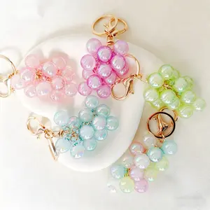 Grape Keychains, Creative Cute Bubble Jelly Grape Cluster Keychain Emulational Fruit Car Key Students' School Bag Pendant Gift