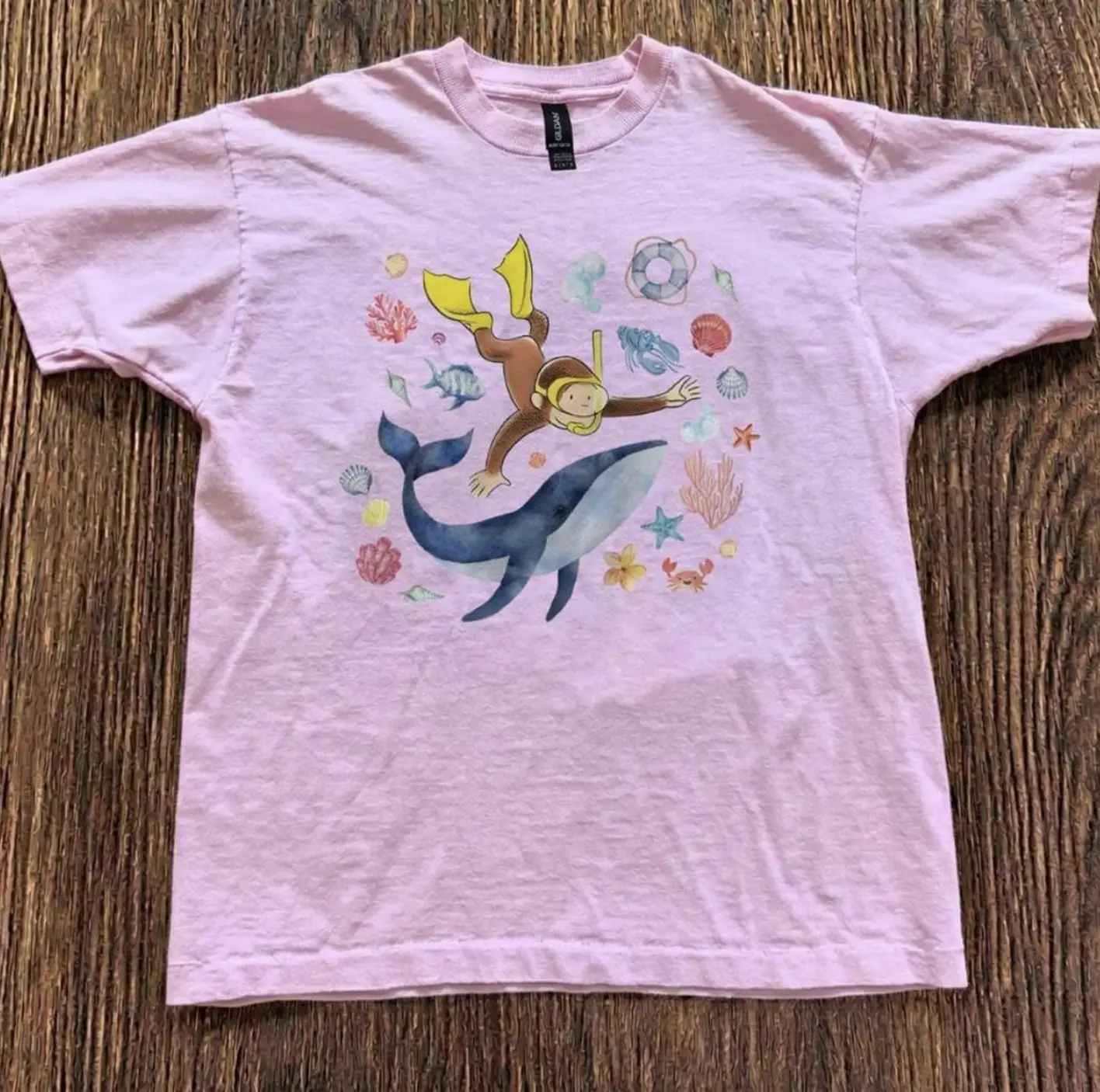 Gildan Men's and Women's T-shirt, Vintage Pink Curious George With Dolphin And Fish Graphic Tee, Summer Vacation Gothic Streetwear Tshirt Womenswear Summer Streetwear Basic Minimalist Top