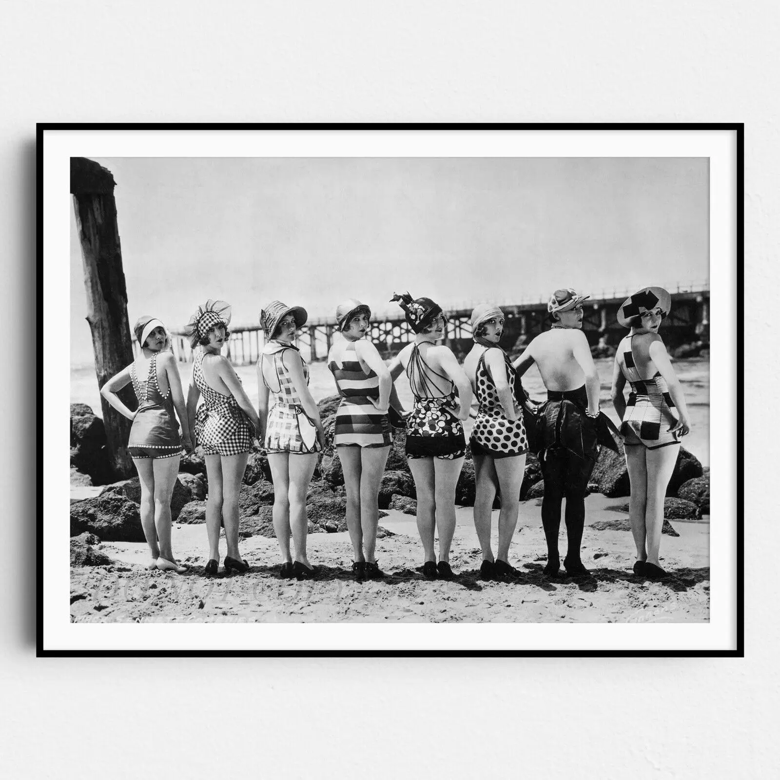 Trendy Poster-Flapper Girls 1920s Black & White Retro Vintage Fashion Wall Art Poster Print Decor Room Colorful Gifts Ornaments Decoration