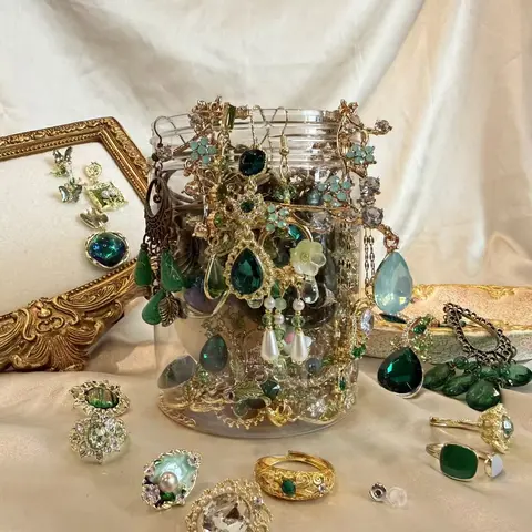Women's GM Green Fairy Butterfly Antique Bronze Metal Decorative Mystery Jewelry Jar Set - Multi-Piece Curated Necklace, Earrings, Ring, Bracelet, Fairy Princess Ornament, Whimsical Gifts, Fixed Quantities Unique Presents