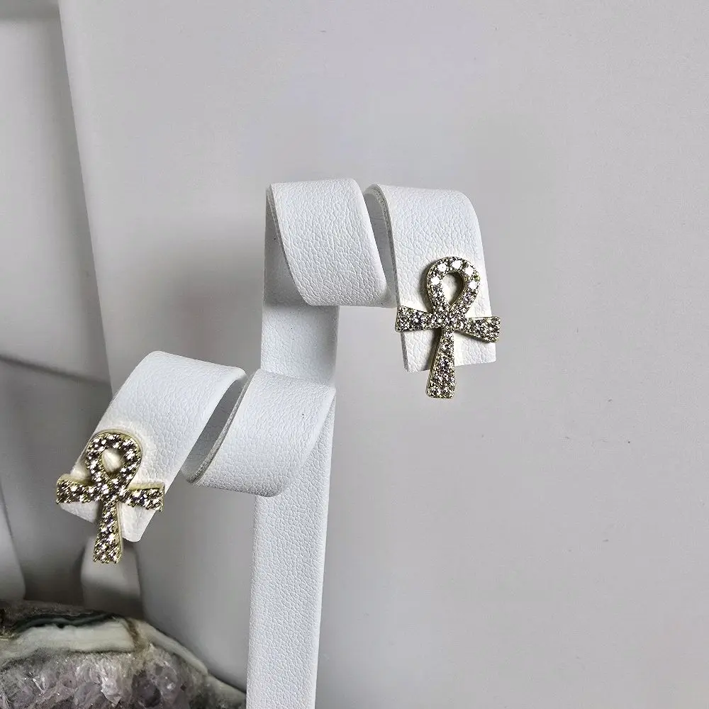Elegant Rhinestone Bow Stud Earrings for Women - Fashionable and Stylish Accessory for Any Occasion