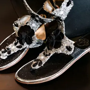 Sandalia en murano plateada y negro