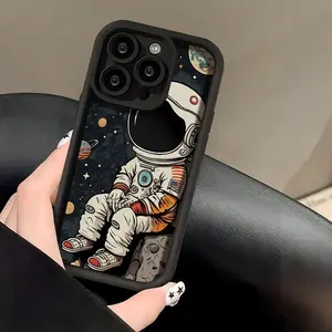 New Cartoon Style Space Astronaut Creative Phone Case, Suitable for iPhone 11/12/13/14/15/16 Pro Max/Plus/17 Air, Shockproof Full Protection, Great Gift for Family and Friends on Holidays TY20