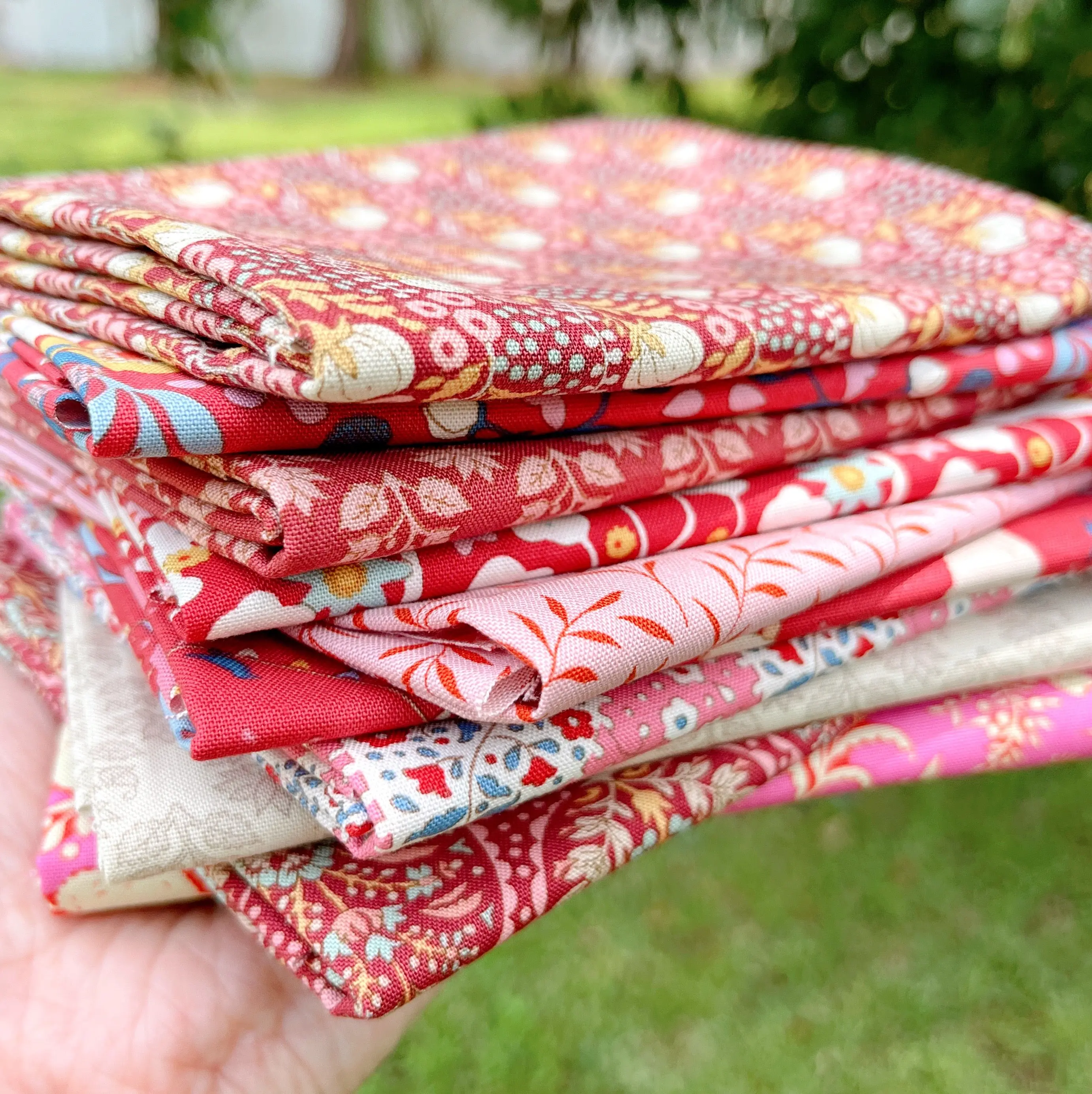 Vintage Tilda Fat Quarter Bundle Reds/Pinks