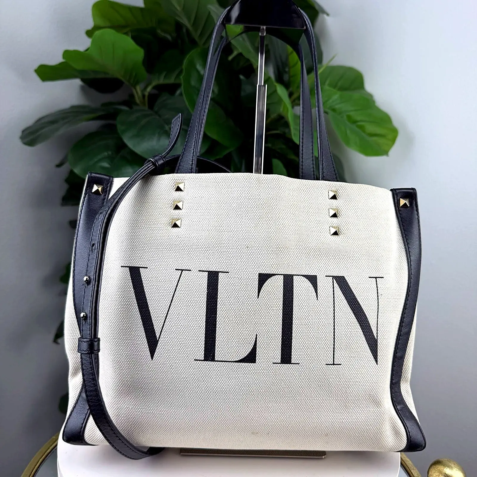Pre-owned Canvas Tote Bags Authentic Valentino Garavani VLTN Logo Tote Bag