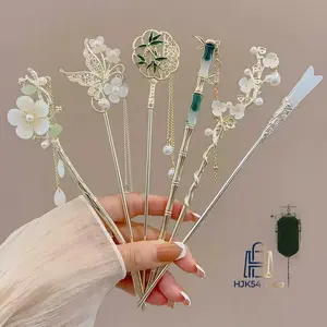 6PCS Chinese Style Floral Tassel Hair Sticks for Women, Vintage Jade Bamboo Butterfly Pearl Metal Hairpins, Elegant Hanfu Cheongsam Updo Hair Pins, Traditional Oriental Decorative Hair Accessory for Wedding Party Daily Cosplay
