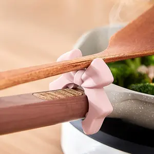 Bow-Shaped Silicone Spoon Rest – Heat Resistant Modern Kitchen Utensil Holder for Spatula, Ladle & Cooking Tools