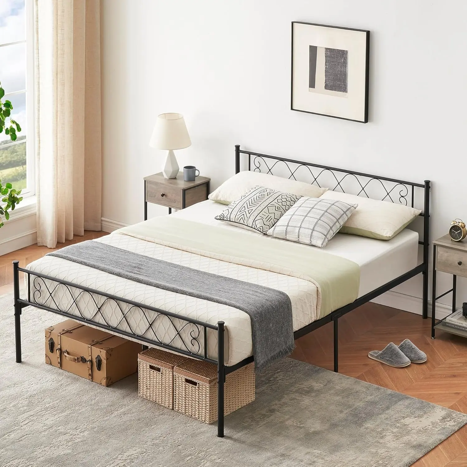 【Christmas Gift】307 Queen Size Metal Bed Frame with Heart Headboard and Footboard 12.2in Underbed Storage