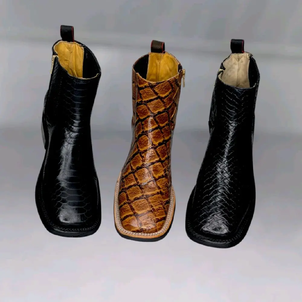 BOTINES ARTESANALES Premium Short Boots  Material & Design: These short boots are crafted from cow hide, featuring a grabada finish. They are designed with a square toe and a mid-calf height, providing a stylish and comfortable fit.  Functionality: