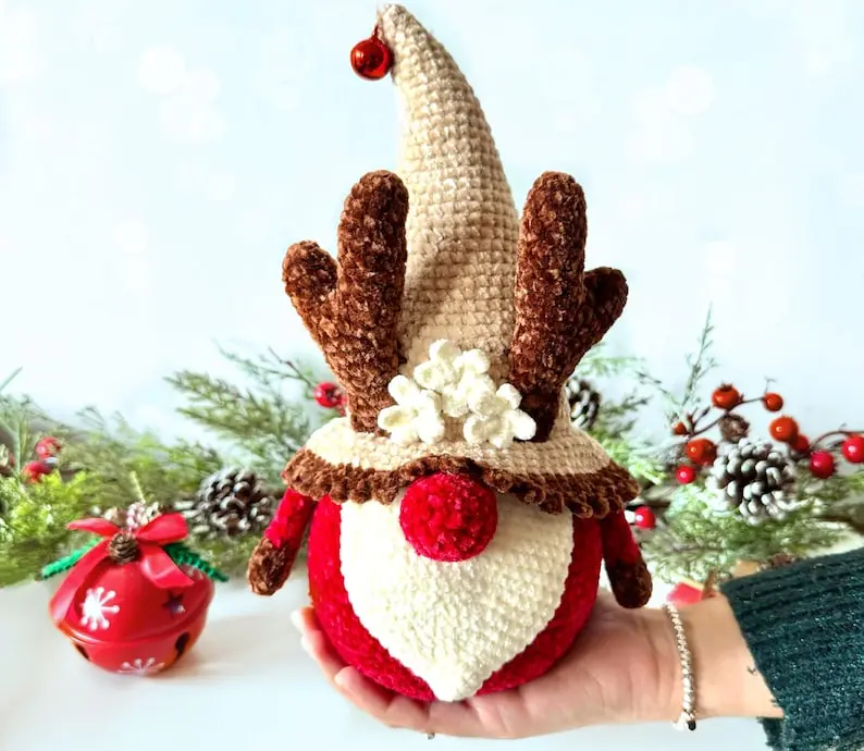 Christmas crochet Reindeer gnomes crochet, Klaus gnomes reindeer amigurumi crochet, Crochet Christmas crochet, Winter gnomes (Handmade goods will be made by hand so the production time will be a little longer)
