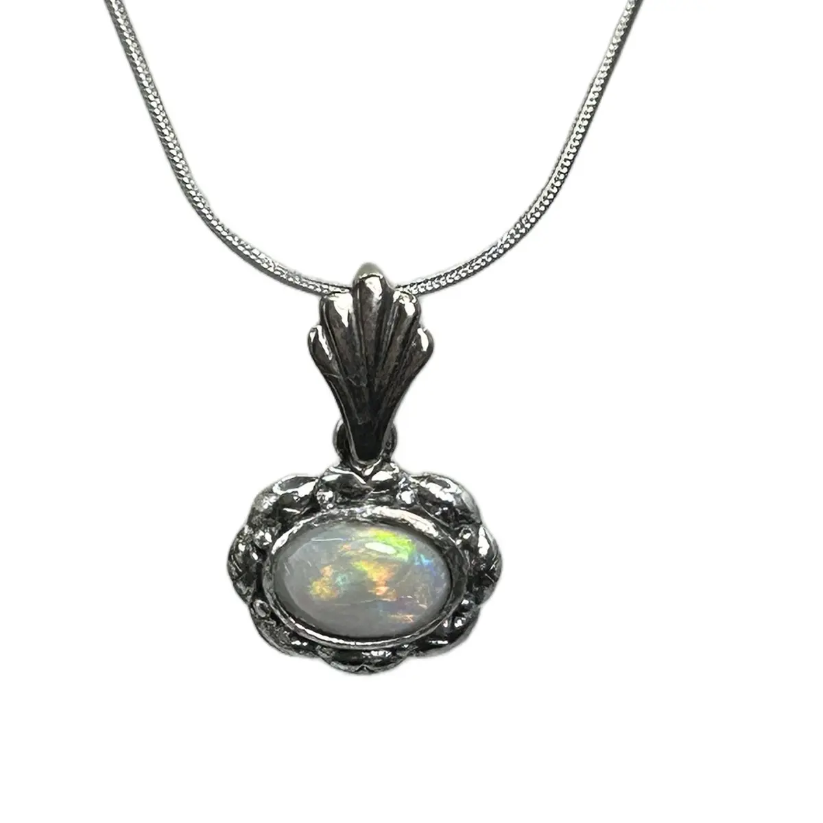 Australian opal necklace “Frenchie”