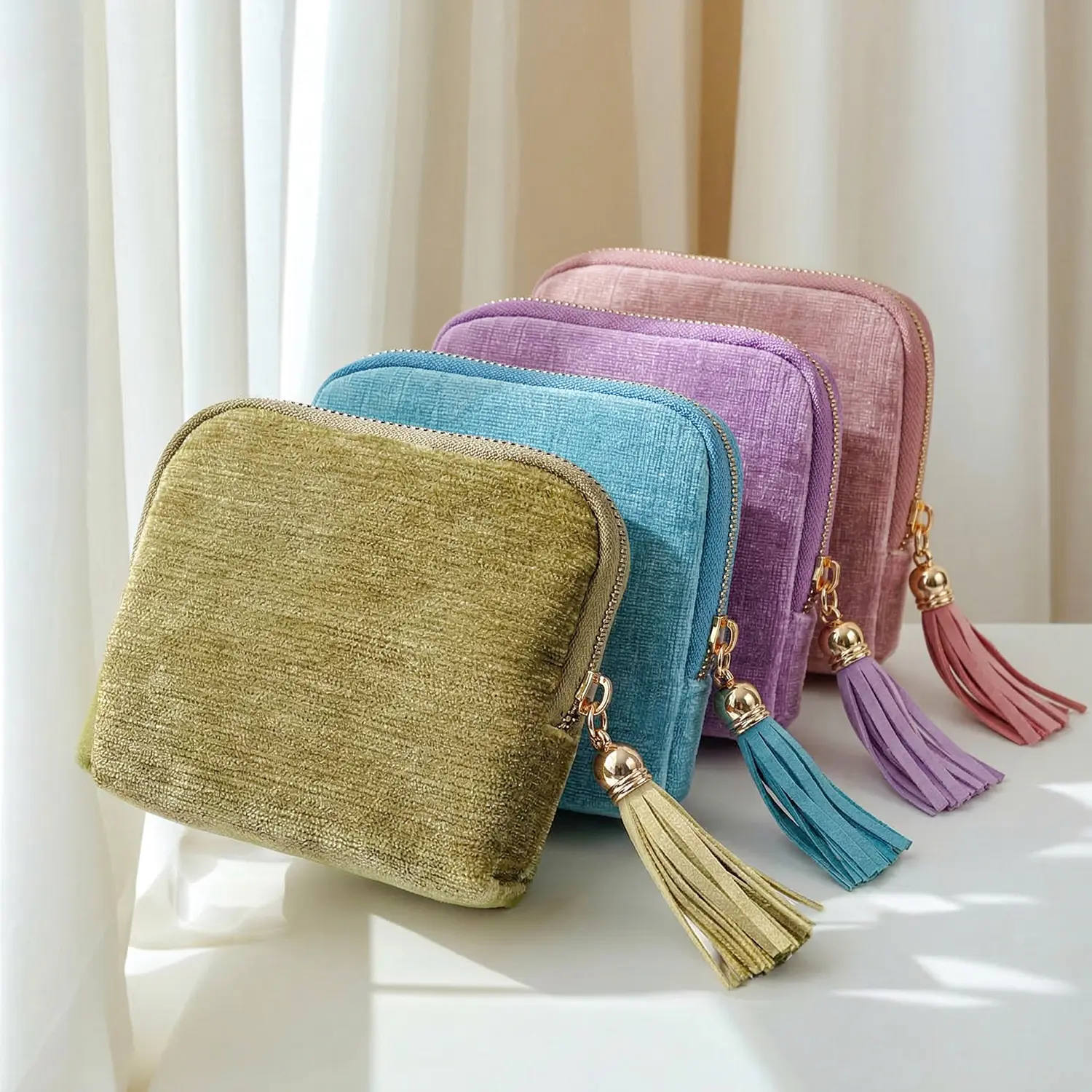 Oceantree 2026 New Velvet Travel Jewelry Organiser - Zippered Compact Portable Storage Box with Tassel, 5 Compartments, No Battery Needed, for Rings Bracelets Bangles, Women’s Daily Care Elegant Pouch for Spring Journeys, Jewelry Storage Unit, Rectangle