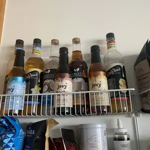 Syruvia Sugar-Free Coconut Syrup - 25.4 fl oz Premium Coffee Flavoring. 0 Calories, Kosher, & Gluten-Free. Ideal for Drinks, Sodas, Shakes & Desserts