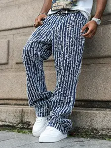 Men's Street-Style Streetwear Fashion Frayed Slim-Fit Fitted Ripped Denim Jeans. Comfortable Plain Straight-Leg Natural Mid-Rise Casual Pants, Soft Fabric Suitable for All Seasons, Perfect for Men's Daily Wear.