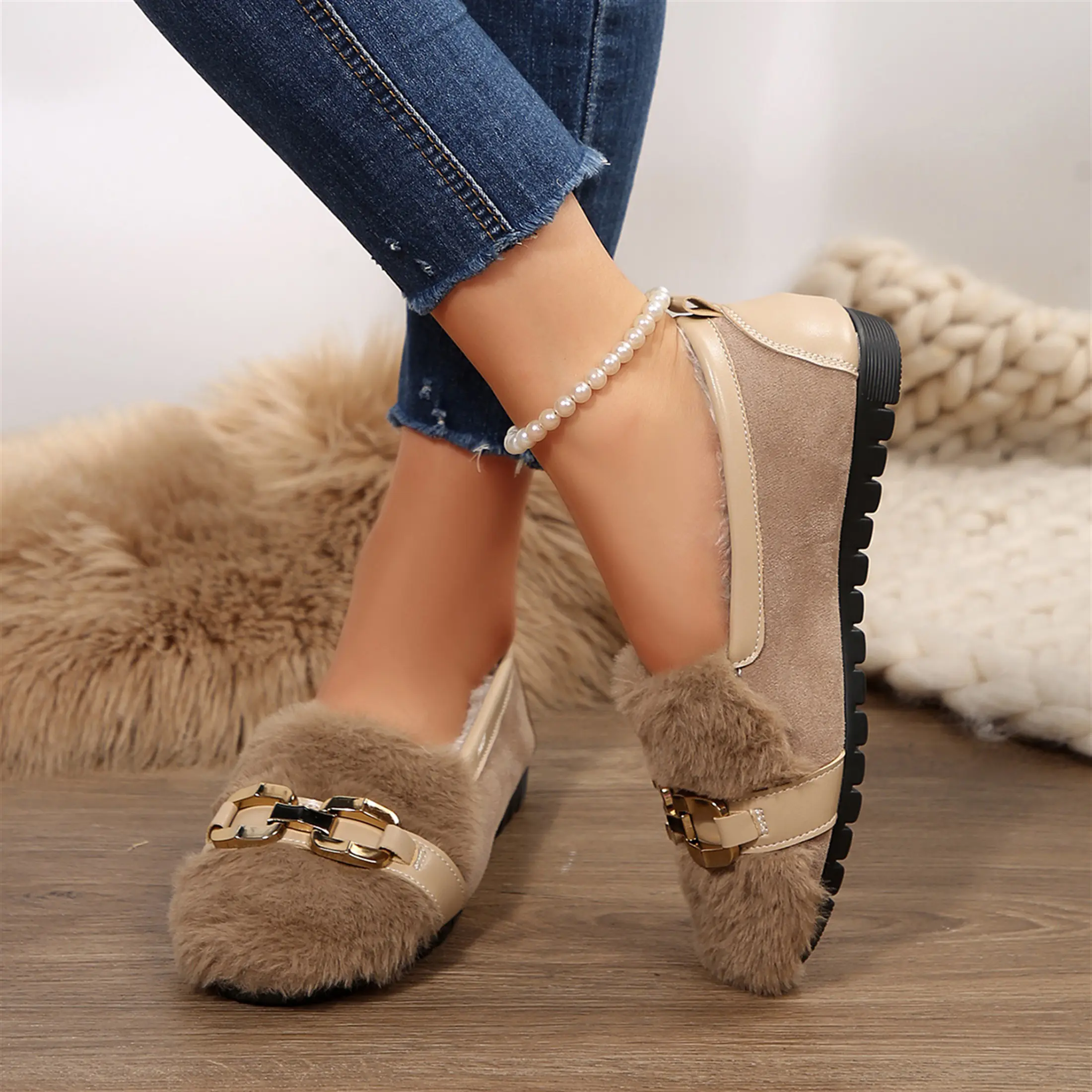 Women's Comfy Plush Loafers Metal Chain Detail Plush Lined Winter Casual Indoor Outdoor Shoes