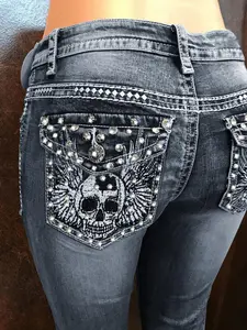 Women's Skull Embroidery Graphic Fitted Denim Jeans, Fashion  Denim Pants for Daily Wear, Ladies Bottoms for All Seasons