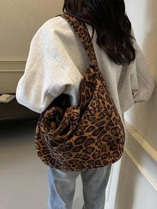 tote bag for women, fashion leopard pattern tote bag, casual shoulder bag for women, large capacity work bag, crossbody bag for daily life, trendy all-match handbag for commuters and students, tote bag for women