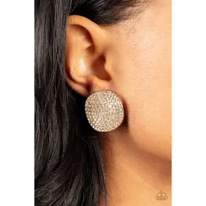 Lunch at the Louvre paparazzi Earring.