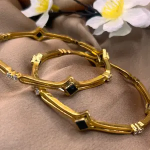 24k gold plated bangle set. PMB62. SZ 2.5