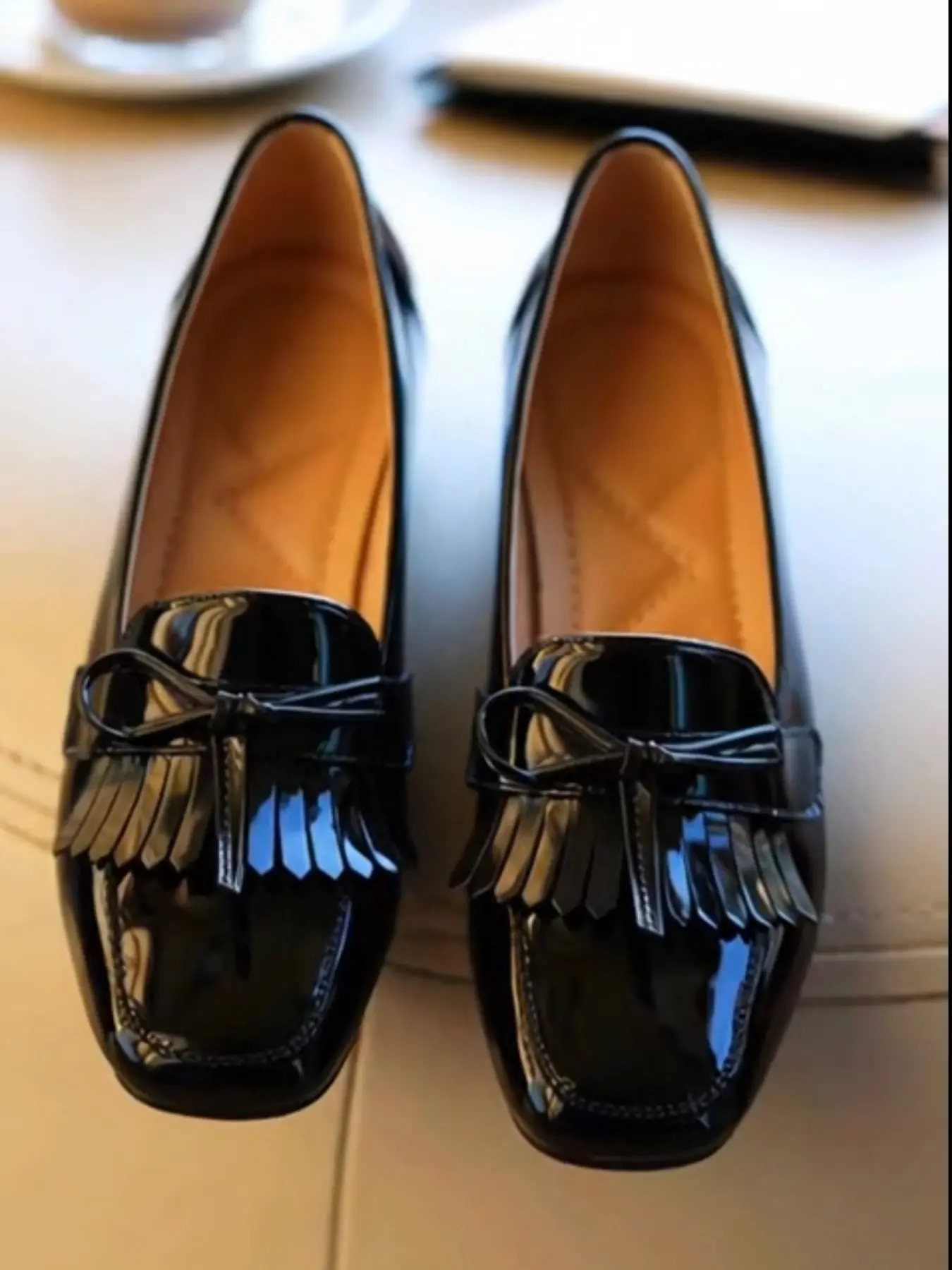 Women's Comfortable Leather Slip on Loafers, Casual Round Toe Low Heel Shoes, All-Season Soft Footwear for Office & Outdoors