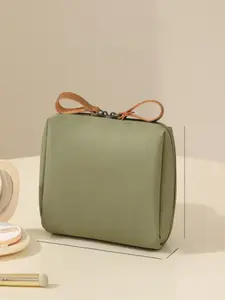 Portable storage bag for women, mini makeup bag, small red lipstick case, large-capacity cosmetic storage bag, travel bag, Valentine's Day gift, party fashion