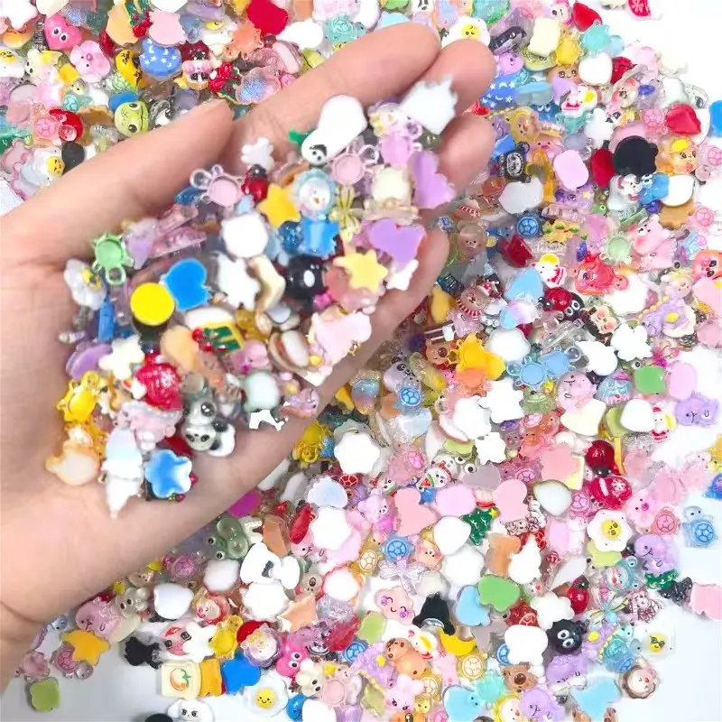 100pcs Cute Animal Nail Art Accessories, DIY Nail Decoration Set, Mixed Small Animals Nail Jewelry, Fun and Creative Nail Art Supplies