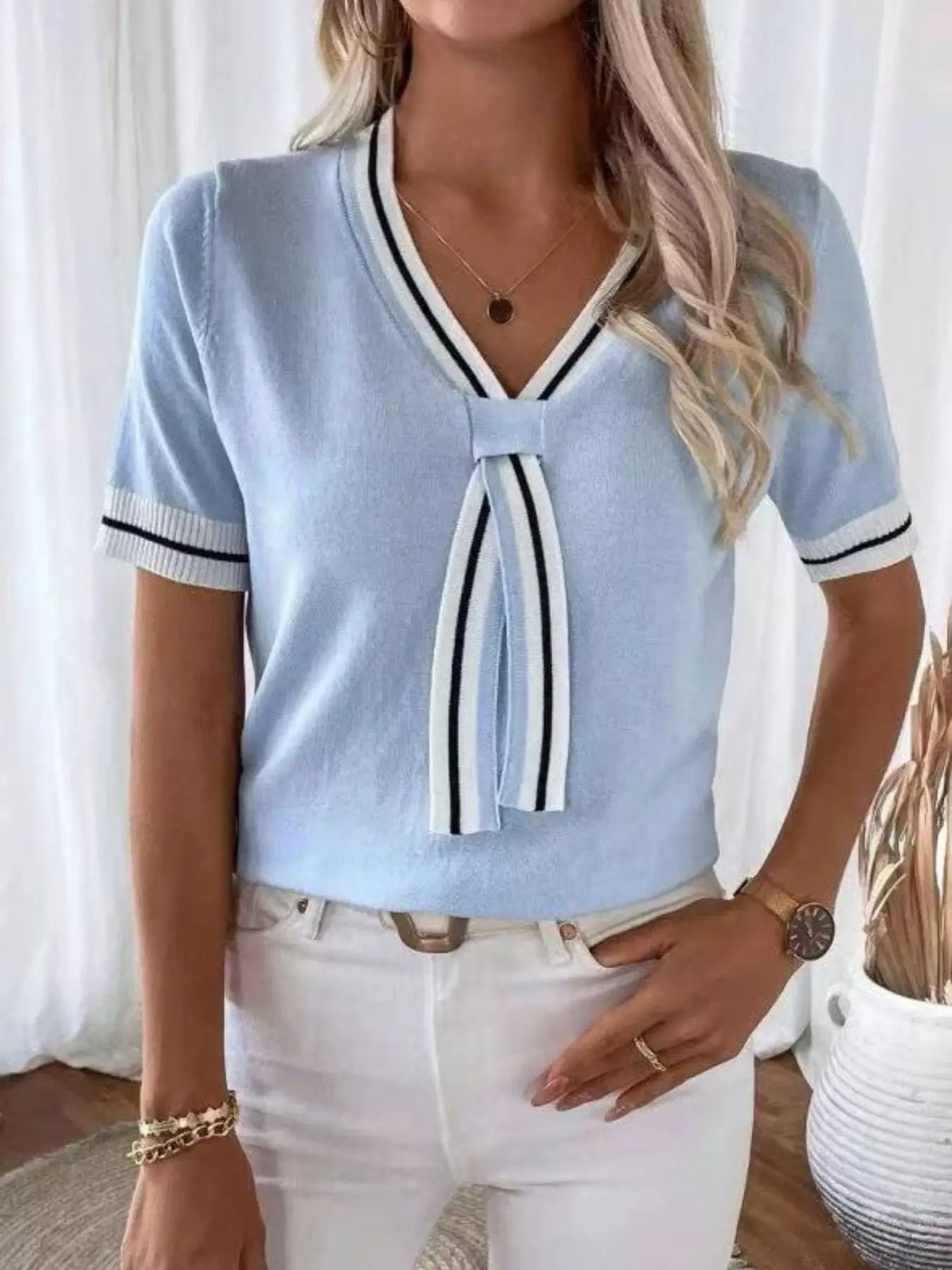 Women's V Neck Short Sleeve Knit Top, Casual Colorblock Striped Pullover, Lightweight Summer Sweater, Perfect for Office & Everyday Wear, Womenswear