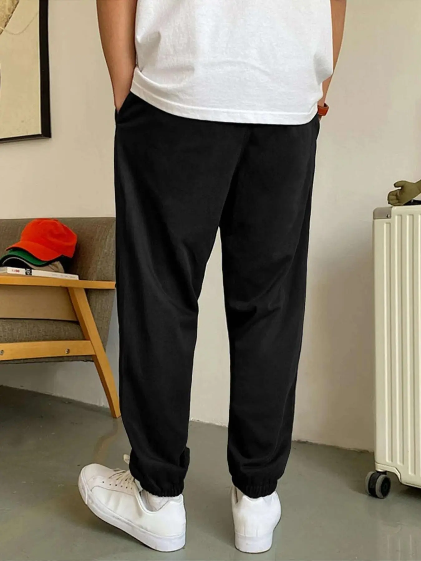 Men's Solid Pocket Drawstring Waist Sweatpants, Cuffed Drawstring Pants, Regular Fit Casual Soft Comfortable Jogger Pants for Spring & Fall, Fashion Men's Bottoms for Daily Wear