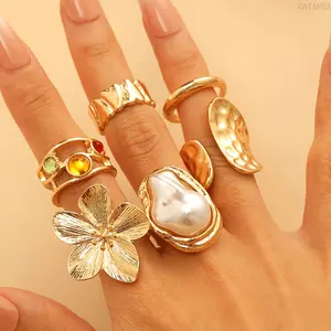 Trending Women's Ring Set | 6Pcs Luxury Sparkly Geometric Floral Faux Gem & Pearl Stackable Rings, Minimalist Elegant Exquisite Unique Jewelry, Daily Wear & Casual Party Accessories for Ladies