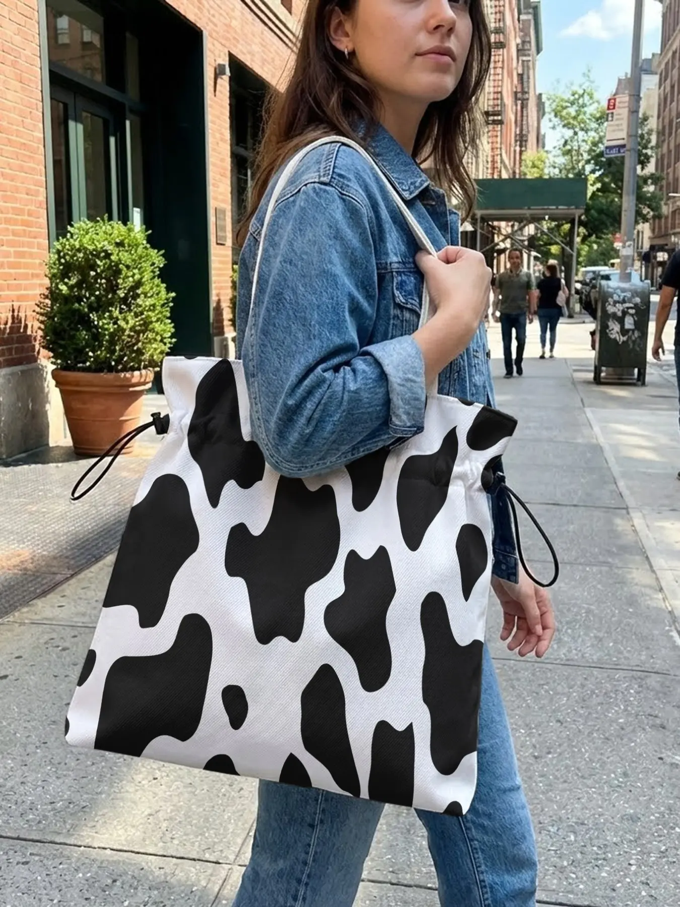 Cow Pattern 2D Printed Drawstring Tote Bag, Mom Tote Bag, Casual Tote Bag, Large Capacity Shopping Bag, Durable and Wear-Resistant, Suitable for Work, Shopping, Picnic, Casual Trendy Bag