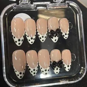 Elegant Polka Dot & Bow Design False Nails - 10 Piece Set for Stylish Manicure