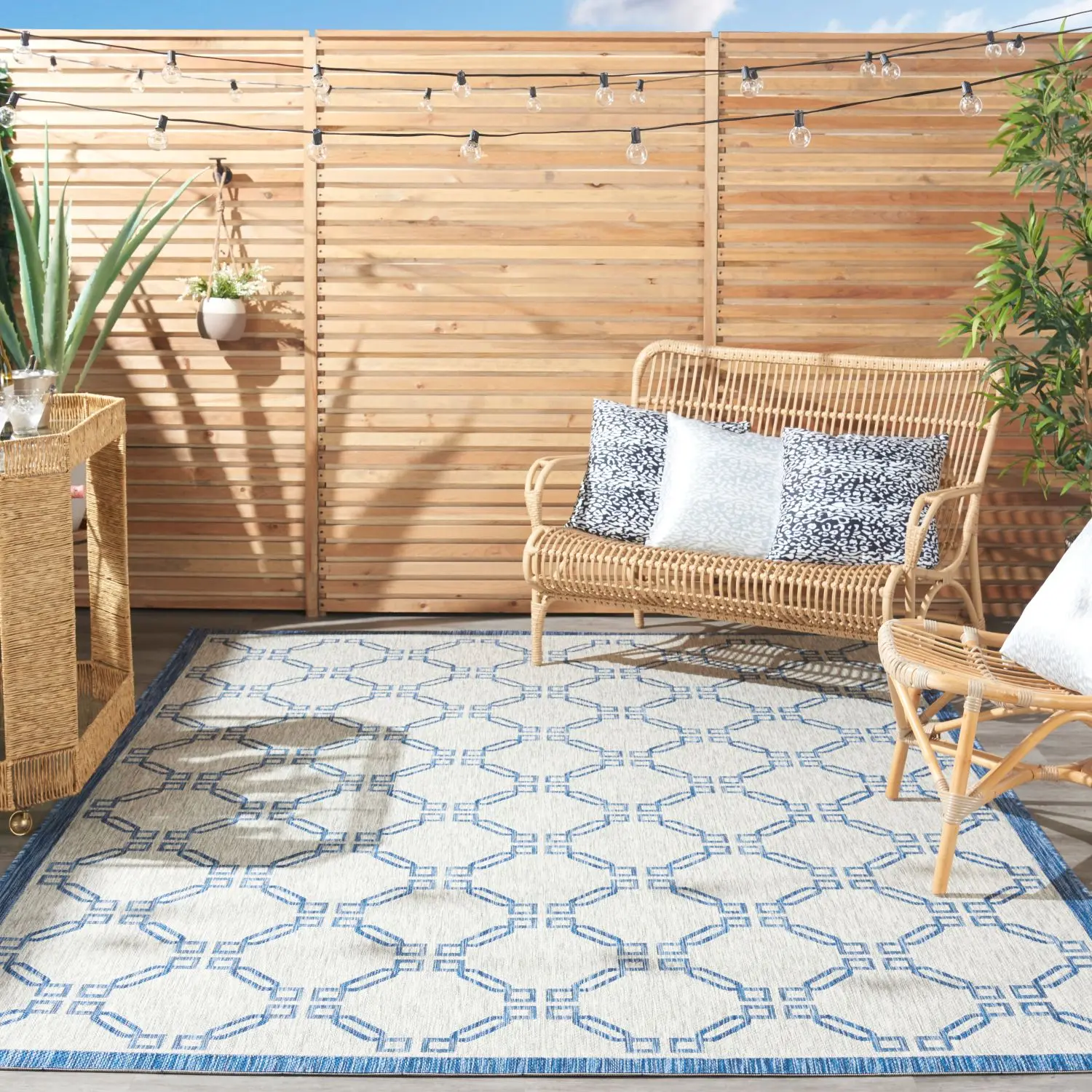 Nourison Flat Weave Area Rug - Spillproof, Washable Indoor/Outdoor Option for Home Decor, Garden Decoration Rug, Patio Use, Patio Rug Outdoor