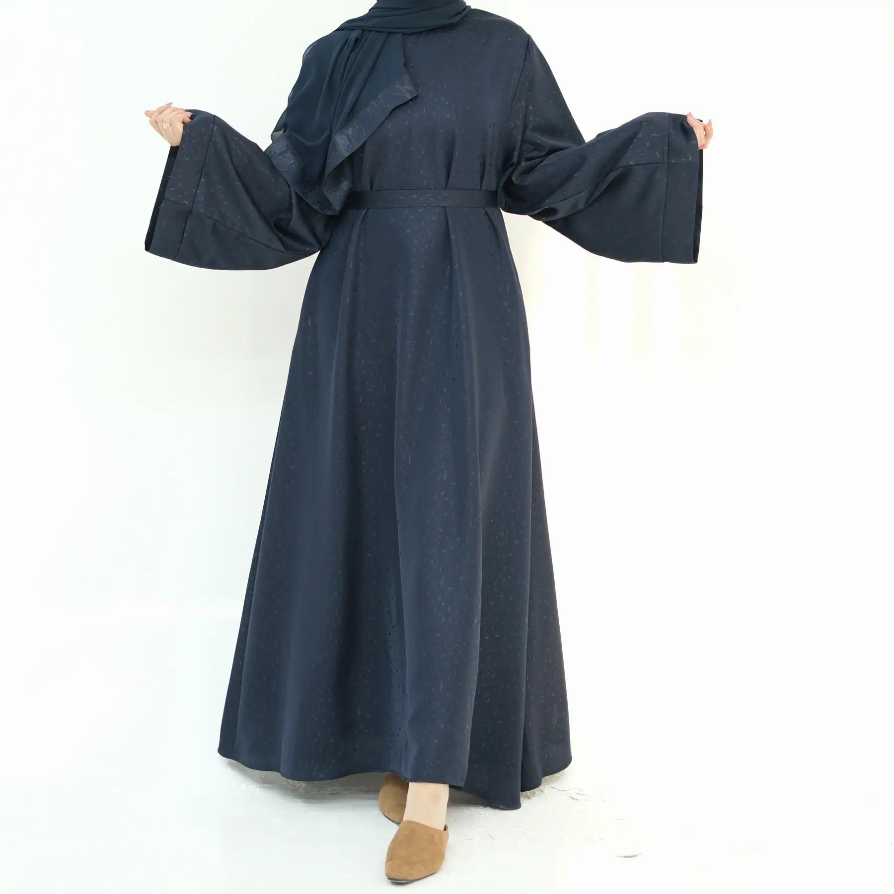Fashionable Dubai 3D Jacquard Woven Gold Satin Robe - Elegant Design, High-Quality Fabric, Ideal for Special Occasions