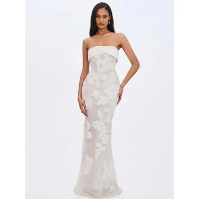 white dress long flowy Halter Neck Maxi / S Dress Crochet Pattern 1960s Size:34X36 Perfect for a bridal Designed Cut & Sewn in Oakland CA