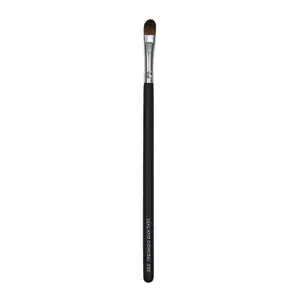 Seal And Conceal 220 - Flat Brush For Concealer And Cream Eyeshadow