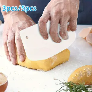 3pcs/5pcs Plastic Dough Scrapers, Modern Minimalist Baking Tools, Flexible & Durable, Easy to Clean, Ideal for Home Bakers, Cake & Pastry Making